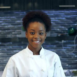 Meet your Posher, Juvena